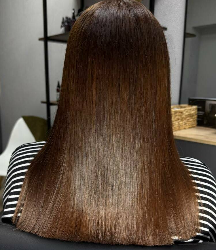 Кератиновое выпрямление волос